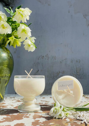 Solnička naplněná svíčkou/voskem