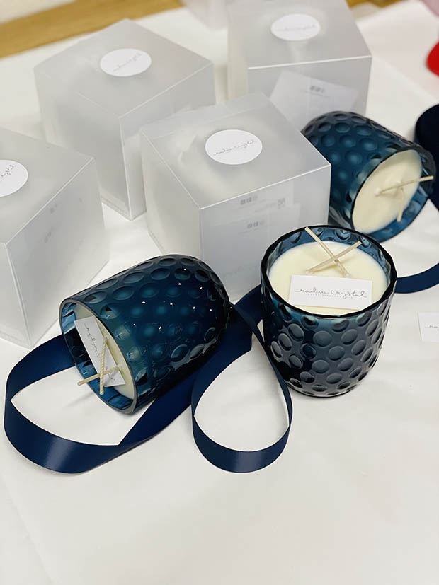 Přírodní svíčka v křišťálu modrý kouř "Puntík" - Obrázek 4