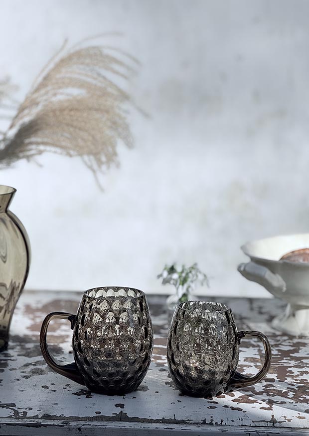 Třetinka "Puntík" kouřový