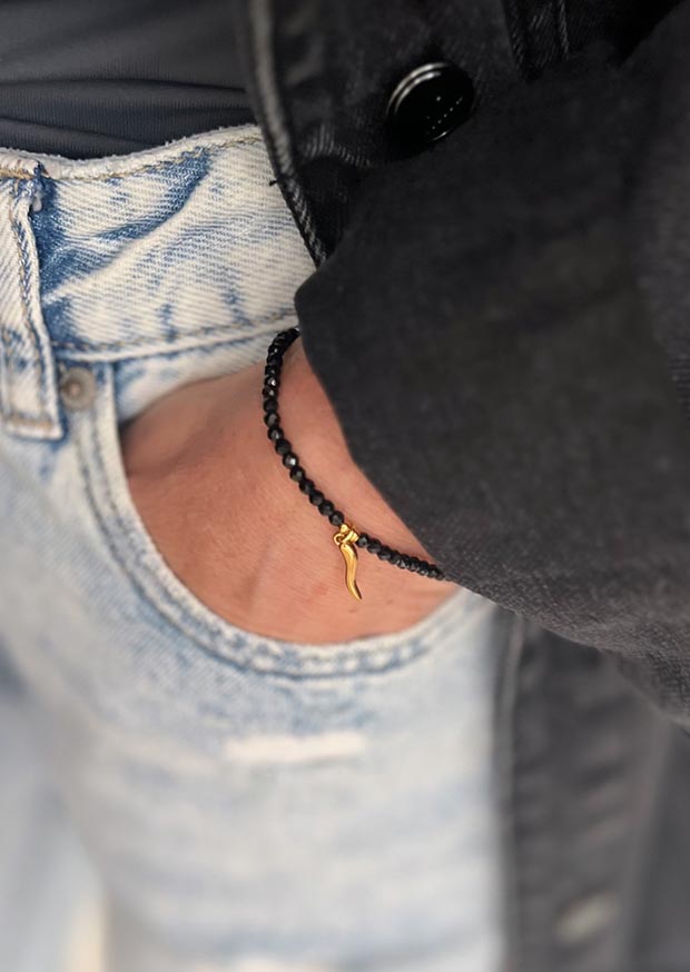 Náramek s chilli papričkou černý