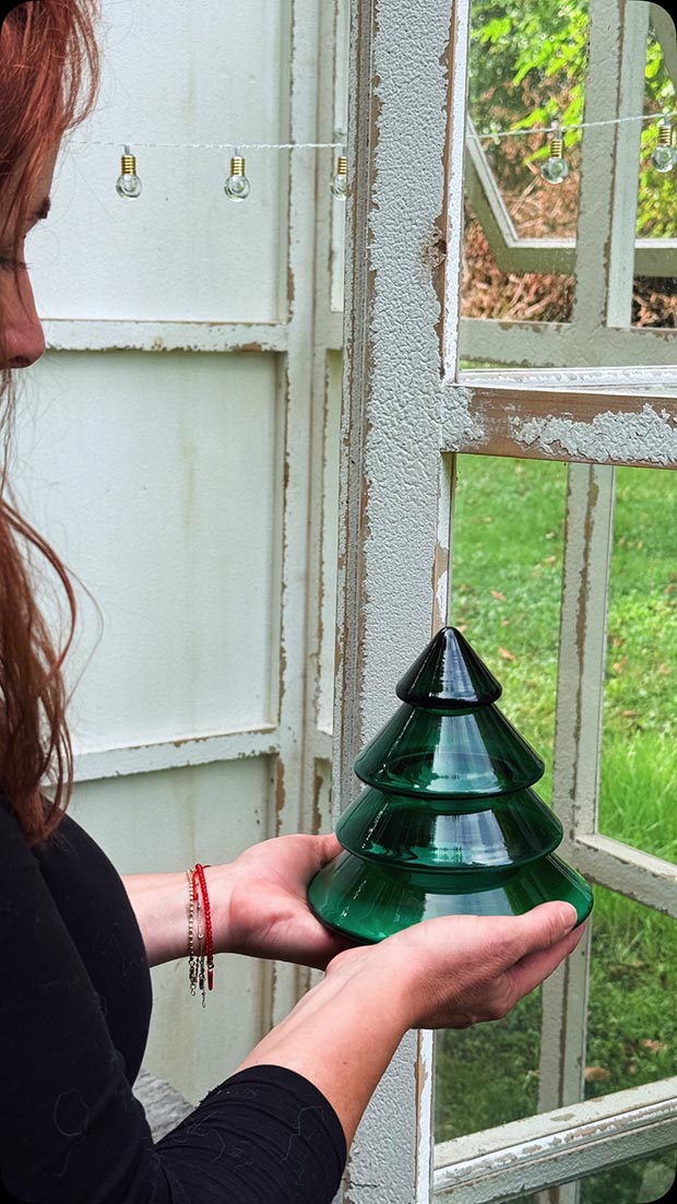 Stromeček v barvě smaragd z ručně foukaného křišťálového skla se svíčkou - Obrázek 3