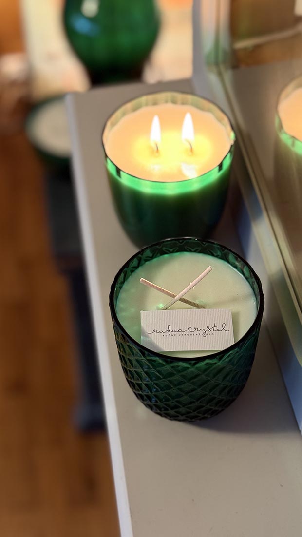 Přírodní svíčka v křišťálu SMARAGD "Crystalka" - Obrázek 4