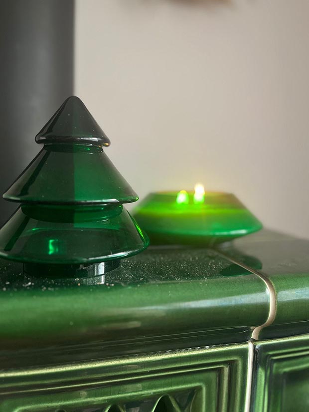 Stromeček v barvě smaragd z ručně foukaného křišťálového skla se svíčkou - Obrázek 12