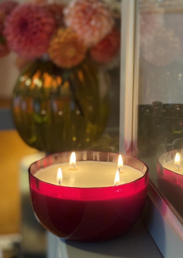 Přírodní svíčka/miska v křišťálu GRANÁT “Marie”