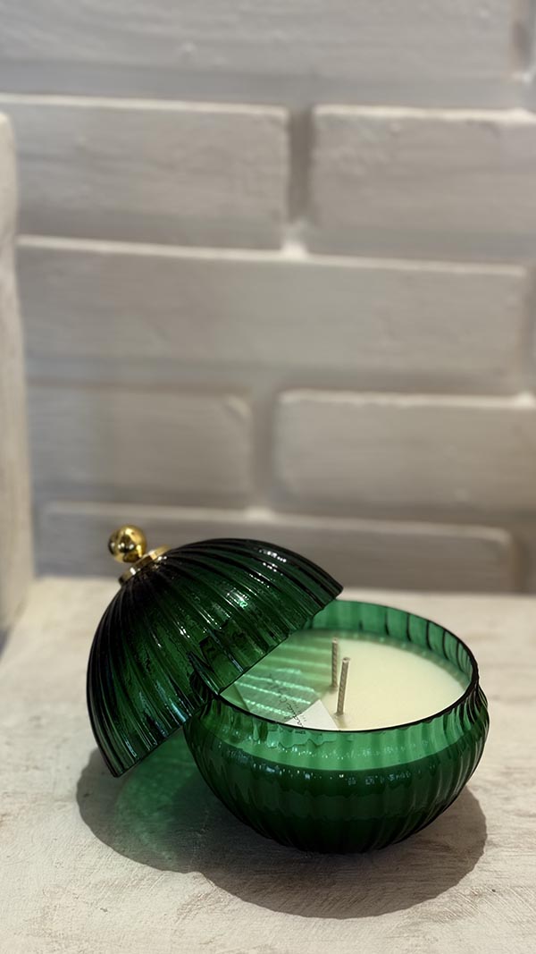 Smaragdová vánoční křišťálová koule se svíčkou - Obrázek 14